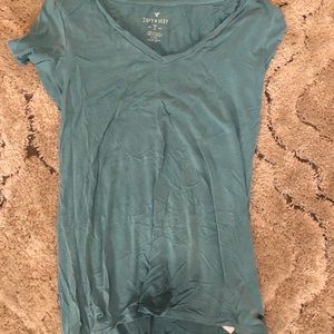 American Eagle V neck t shirt